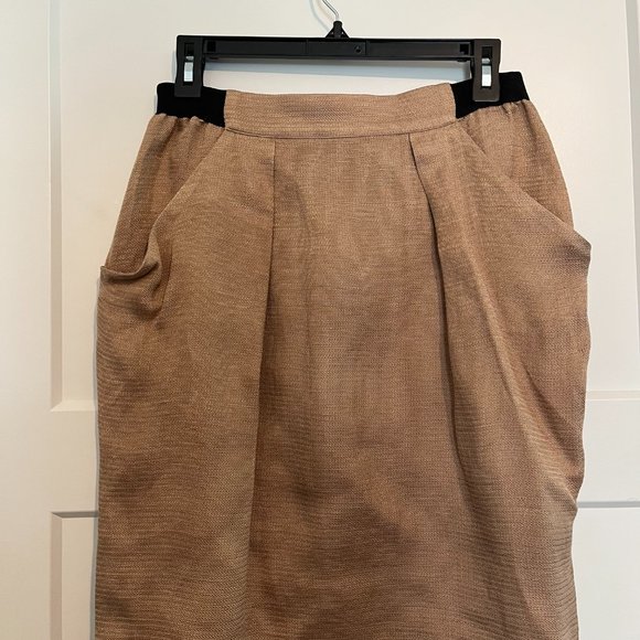 Skirt suit, single pleat slant pockets, huckabak linen fabric, MADE IN ITALY - Picture 8 of 13